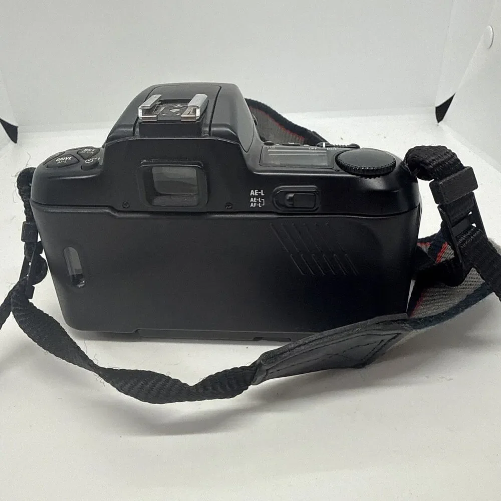 Nikon N6006 - 35mm film camera Working - Black
